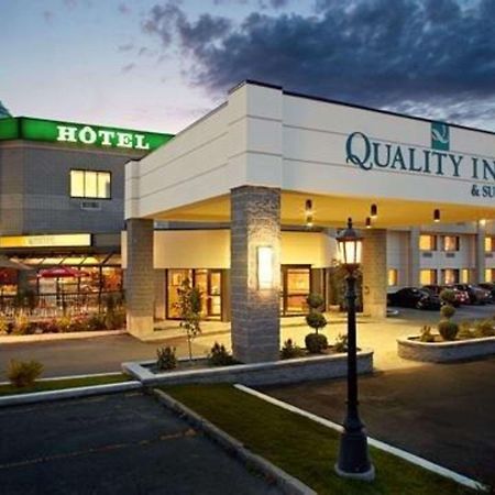 Quality Inn & Suites Brossard Exterior photo